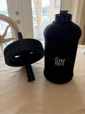 The Gym Keg Black Water Jug & Ab Wheel Set NWOT